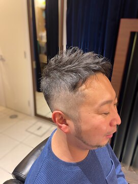 エヌドットバーバー ギンザ(N.BARBER GINZA) くせ毛ショート/フェード/ツーブロック刈り上げ