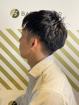 バーバーバー アカバネ(BARBER-BAR AKABANE) 大人の刈り上げスタイル【BARBER-BAR】