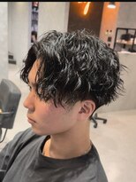 アビー(ABEY)&nbsp;ツイストスパイラルセンターパートマッシュ