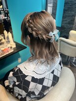 リエラ 新宿(RIERA)&nbsp;編み込みハーフアップ