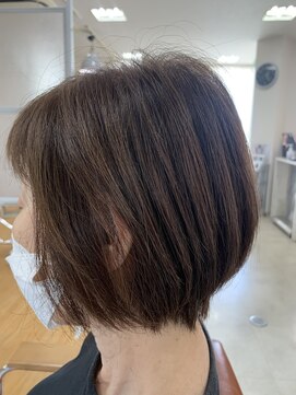 ヘアー グリース(hair GREASE) メリハリショートボブ