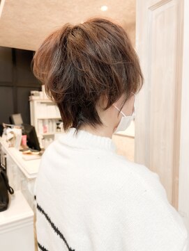 キャアリー(Caary) 福山caary小顔補正立体カットショートヘア ショートボブ ウルフ