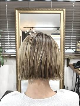 アンテナ(ANTENNA) バレイヤージュ風ハイライト