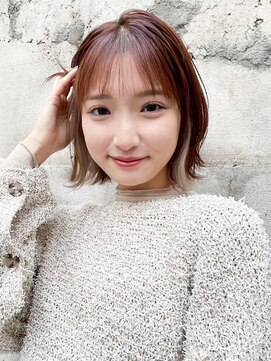 ノラ ウメダ(NORA UMEDA) レイヤーロングワンカール姫カットシアーカラーセミディ