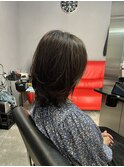 ミディアムレイヤー緩めにパーマ