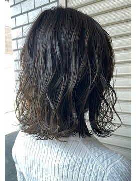 ネリネ(Nerine) パーマ風ボブ