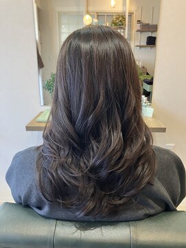 ミク(miku) デジタルパーマでゆるふわ