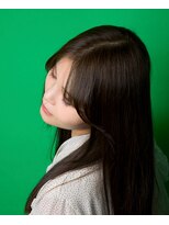 アンアタッシュ(UNE ATTACHE) まとうのは、透明感。 グレージュストレートで叶える美意識ヘア