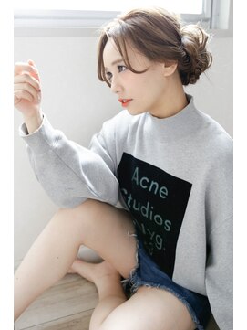 ロロネー 梅田(Lolonois) 【Lolonois梅田】簡単♪大人フラワーアップ(藤岡なおき)