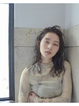 リュト(Lute) ウェーブミディアム