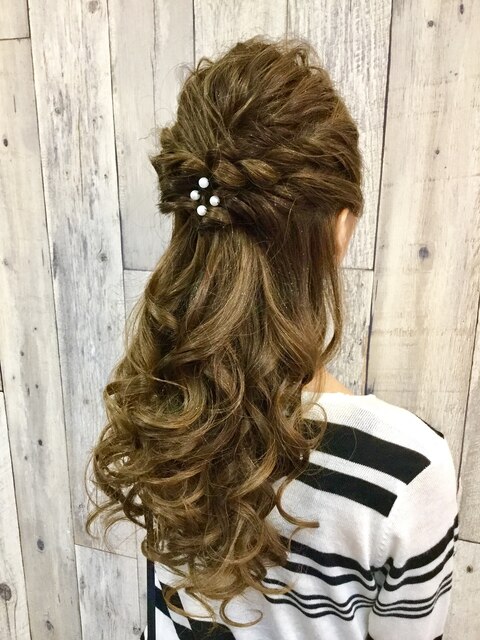 結婚式やパーティー イベントのヘアセットはムーンにどうぞ！