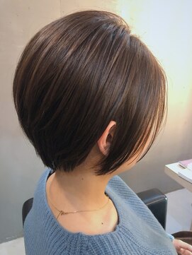 パム 恵比寿(PAM.) 頭の形を綺麗にみせるショート【恵比寿】