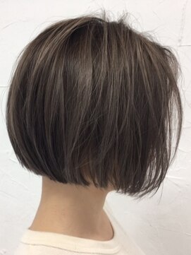 アジールヘア 赤羽駅南口店(agir hair) 切りっぱなしクールボブ【赤羽】