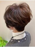 ボリュームショート/白髪ぼかしハイライト/大人女性/50代/60代