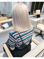 シピ バイ ブレス(shipi. by brace)&nbsp;ホワイトブロンド/レディース/小顔