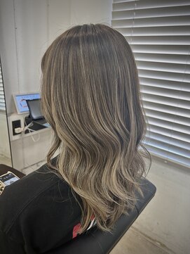 ナンバースリー 溝の口店(Number Three) バレイヤージュ