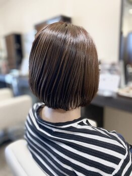 クシュ(cushu)の写真/トリートメント成分80％以上配合のカラー剤で髪・頭皮に優しい＊ダメージ最小限でツヤ感のある仕上がりに！