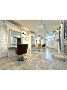 周りを気にせず、ゆったりとした時間を過ごせる◇あなただけの空間で癒しのサロンタイムを…。