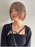 ハイトーンカラー外国人風ボブ切りっぱなし外ハネナチュラルボブ