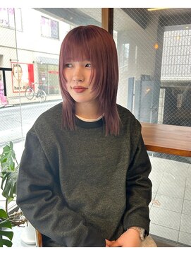 ザ シーワークス(THE Cworks) レイヤーカット/顔まわりレイヤー/ピンクカラー/ハイトーン