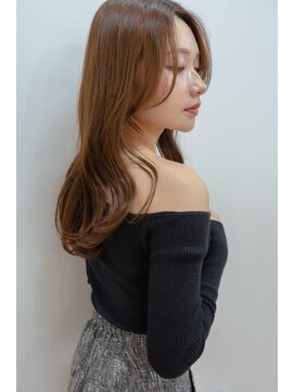 リジェール 金山店 横顔美人な韓国風レイヤー