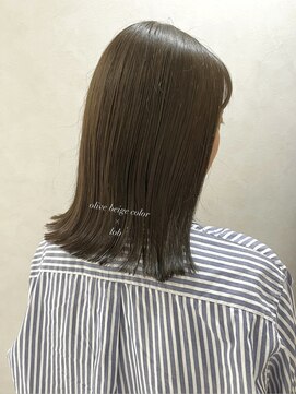 ハイヴィー(Hivi) 透明感オリーブベージュ×ロブ