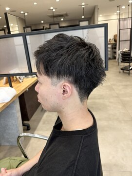 ブランシェ 名鉄小幡駅前店 ツーブロック刈り上げメンズスタイル