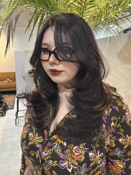 メリー オオサカ(Merly Osaka) 海外レイヤーカット