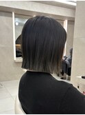 人気の丸くならないヘイリーボブ　暗めオリーブ