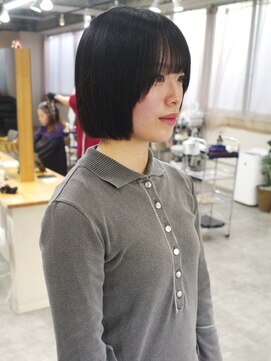 トナリ(tonari) アッシュブラック レイヤーボブ 似合わせ【鹿児島中央駅】