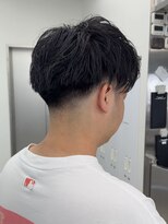 ビューナゴヤ 名駅(VIEW NAGOYA)&nbsp;メンズ/サーフカール/刈り上げセンターパート/波巻きツイスパ