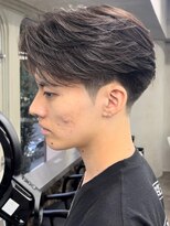 ニコ トウキョウ ロジック(nico TOKYO Logic)&nbsp;センターパートニュアンスパーマ曲がる縮毛矯正