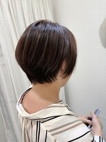ウタ(uta)&nbsp;動きを出すハイライトカラー