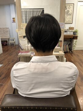 アンプレヴーアジュテ(Impre'vu ajoute) 大人かわいいショート