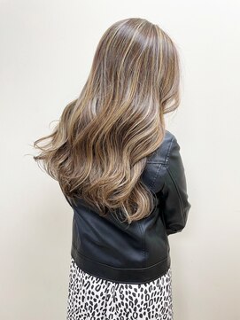 コニ(Coni) ♪Coni♪明るめベースハイライトカラー