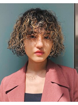 ナループロアツム(Nalu pu loa Tsum) ハードパーマ