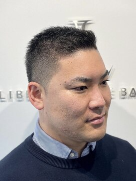 リバティシェアバーバー 銀座(LIBERTY SHARE BARBER) ラガーマン×ビジネスベリーショートフェード/銀座<理容室>