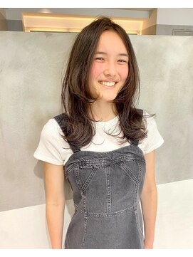 ガリカ 横浜(Gallica) 【mirei】セミロングレイヤーカット/顔周りレイヤー