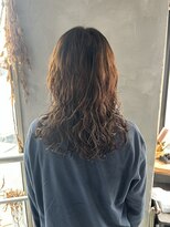 リュッカ(Lyuck)&nbsp;【MANA】レイヤー/パーマ/くるくるパーマ/ウルフ