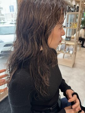 キキ(KIKI) ミディアムパーマ