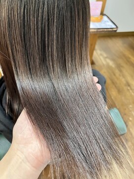 ル コワン ククー(Le coin coucou) 酸性ストレート