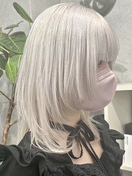 ロウル 渋谷(LOWRL) ホワイトカラー/ケアブリーチカラー