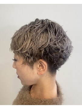 アナログノイ(analog noi) デザインカラーとパーマのミックススタイル