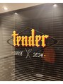 ダブル(W)&nbsp;2号店『tender』こちらのウィンドウサインが目印です。
