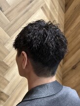 アース 岩槻店(HAIR&MAKE EARTH)