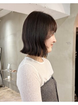 ローレン(LOREN) イメチェン/ホワイトブロンド/外ハネボブ/ワイドバング/栄名古屋