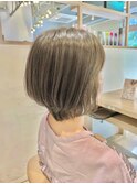 髪質改善前下がりボブ大人ボブ脱白髪染めハイトーン