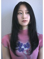 スリー スタンド(THREE STAND) フェミニンナチュラルレイヤー