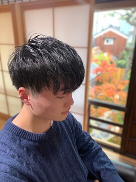 モーダアッカ(moda acca) コンパクトマッシュ×ダウンパーマ@20代30代40代