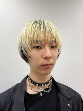 アフロート ギンザ(AFLOAT GINZA) 雰囲気醸し出すショートウルフカット